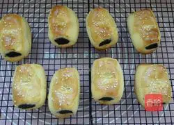 Illustration of making bean paste crisp rolls 16