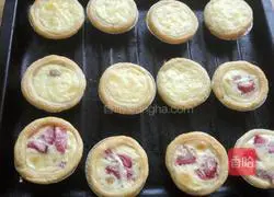 [Travel on the Table] Strawberry Honey Bean Tart Recipe Illustration 6