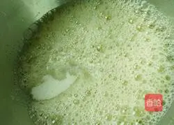 Red Bean Chiffon Cake Recipe Illustration 13