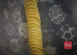 Illustration of how to make pineapple puffs 11