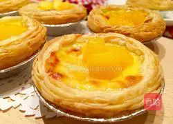 Portuguese-style yellow peach egg tart illustration 13