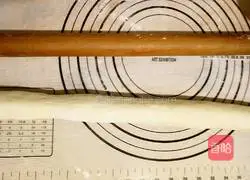 Illustration of how to make steamed buns with bean paste 10