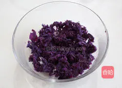 Illustration of how to make purple sweet potato cookies 4