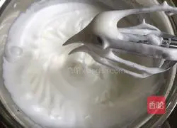 Cocoa Cup Cake (Raspberry Yoghurt Filling) Recipe Illustration 5