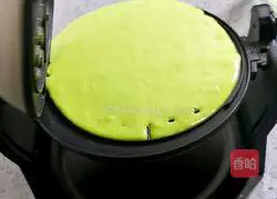 Illustration of how to make pandan waffles 15