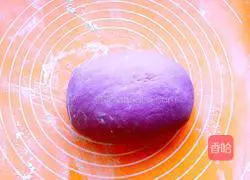 Illustration of how to make purple sweet potato rolls 8