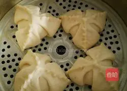 Illustration of how to make fancy bean paste buns 13