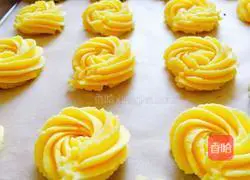 Royal Cookie Recipe Illustration 8