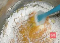 Illustration of how to make eight-inch chiffon cake 8