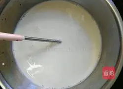 Illustration of how to make flavored egg tart liquid 3