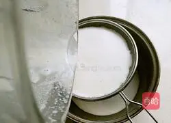 Illustration of how to make thick and smooth walnut dew 7