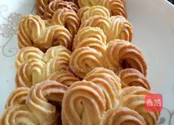 Illustration of how to make original heart-shaped cookies 5