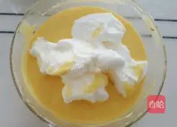 Illustration of how to make eight-inch chiffon cake 17