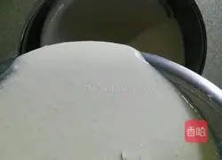 Illustration of how to make flavored egg tart liquid 7