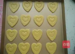Illustration of how to make chocolate-decorated cookies 10