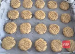 Illustration of how to make walnut cake 12