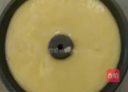 Illustration of how to make six-inch chiffon cake 8