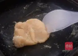 Illustration of how to make crispy puffs 2