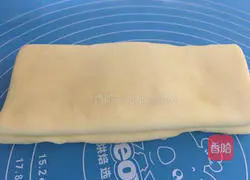 Illustration of how to make Portuguese egg tart crust 9