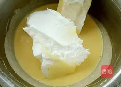 Illustration of how to make cheese and dried fruit cup cake 10