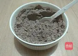 Chocolate Sponge Cake Recipe Illustration 7