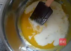 Illustration of how to make chiffon cake 4