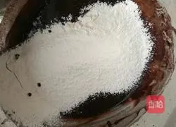 Honey Chocolate Cocoa Chiffon Cake Recipe Illustration 2