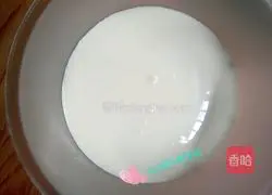 Illustration of how to make light cream tart 3