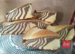 Zebra pattern two-color chiffon cake recipe 19