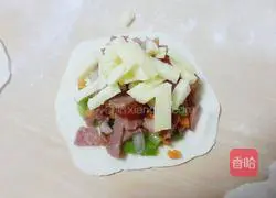 Illustration of how to make small cheese pie 8