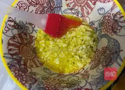 Illustration of how to make garlic toast sides 2