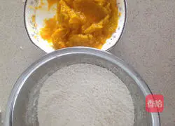 Illustration of how to make pumpkin rolls 2