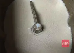 Illustration of how to make bean paste steamed buns 1