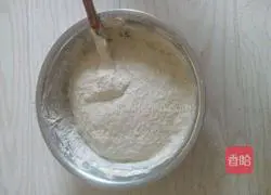 Illustration of how to make egg tart crust 1