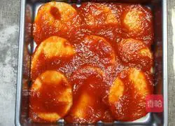 Illustration of how to make cheese and potato layer pie 2