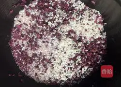 Illustration of how to make fried purple sweet potato rice with eggs 5