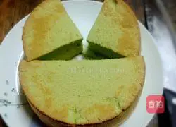 Spinach Chiffon Cake Recipe Illustration 10