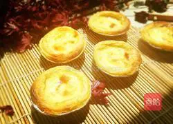 Illustration of how to make whole egg tarts 6