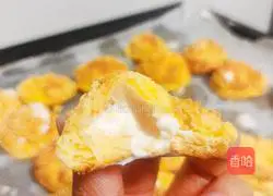 Illustration of how to make strawberry-flavored cream puffs 22