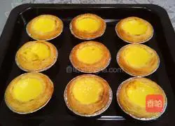 Illustration of how to make egg tarts without whipping cream 9