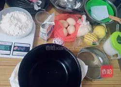 Small Illustration of how to make cupcakes 1