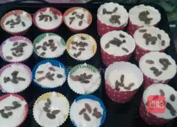 Illustration of how to make small cakes 12