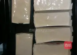 Illustration of how to make cupcakes 3