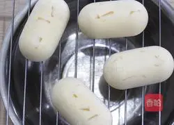 Mango Glazed Mousse Recipe Illustration 16