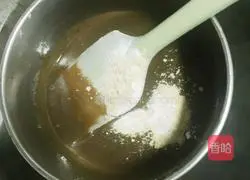 Illustration of how to make ginger sugar cookies 5