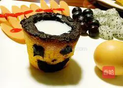 Milk Chocolate Cookie Cup Illustration 10 