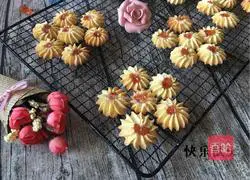 Strawberry Cookies Recipe Illustration 13