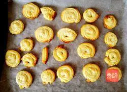 Danish Cookie Recipe Illustration 6