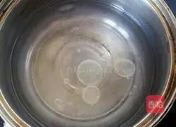 Illustration of how to make lettuce and walnut kernels 4