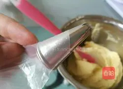 Illustration of how to make butter cookies 9